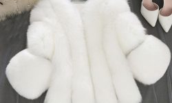 Áo khoác lông được xem là một trong 8 loại áo khoác thông dụng nhất hiện nay