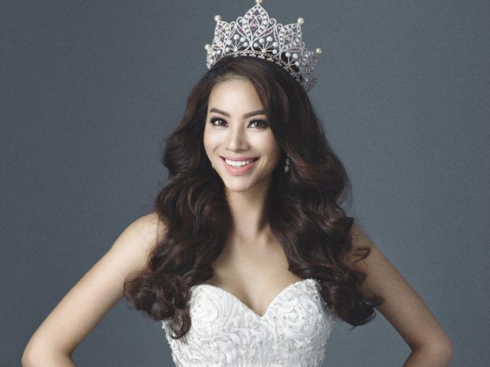 Phạm Hương là 1 trong 8 hoa hậu đẹp cả sắc lẫn tài năng của Việt Nam