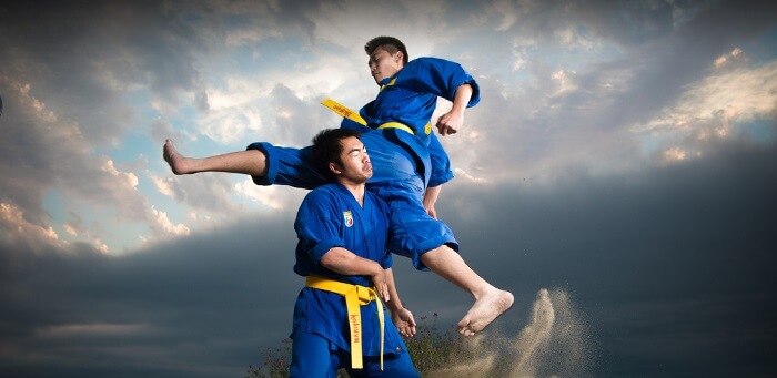 Karate là một môn thể thao đẹp mắt và linh hoạt. 