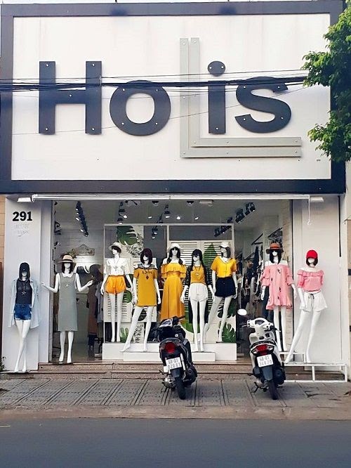 Cửa hàng thời trang Hollis Fashion ở Quang Trung