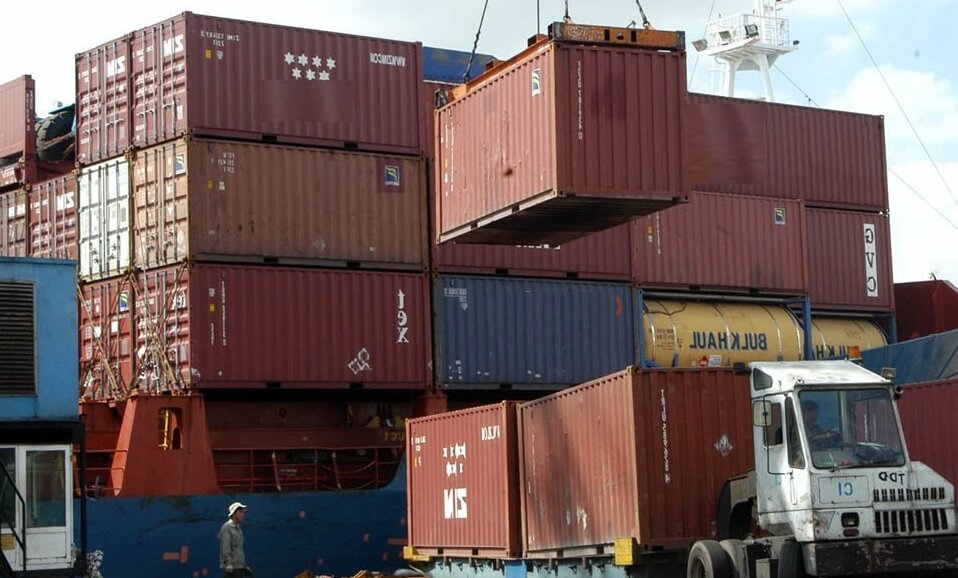 Công ty vận tải container Bình Dương